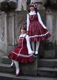 Cosplay-Cover: Harajuku Maiden - Classic Lolita - Red Pearl Cube