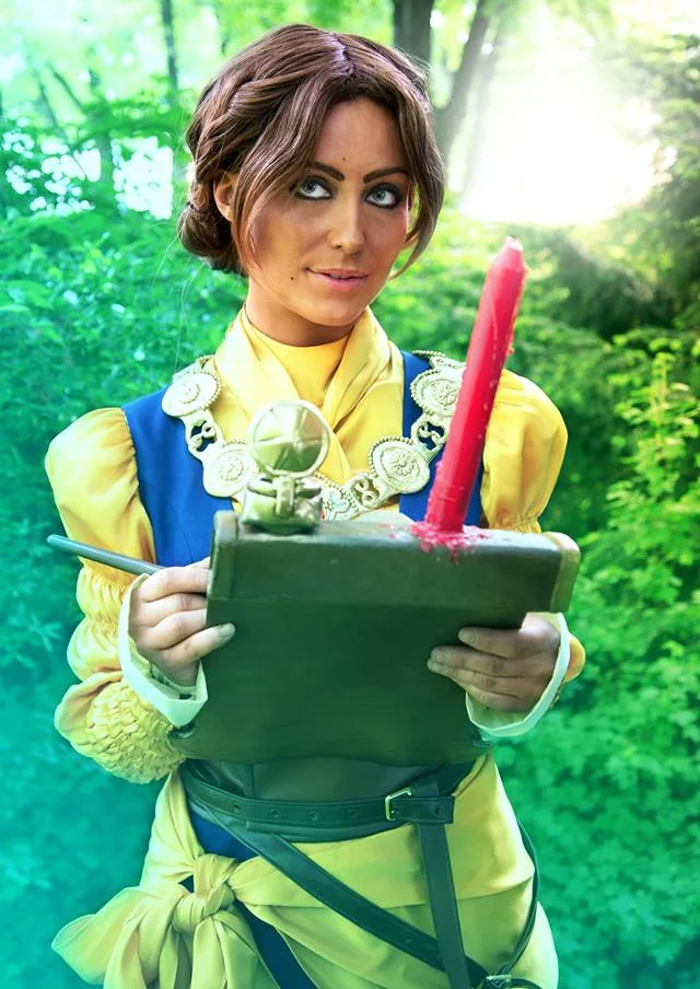 Cosplay-Cover: Lady Josephine Cherette Montilyet
