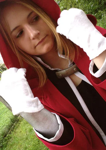 Cosplay-Cover: Edward Elric ~ Rotkäppchen Version