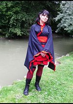Cosplay-Cover: Red "Fire" Gothic Lolita