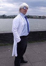 Cosplay-Cover: Dr. Tomoe