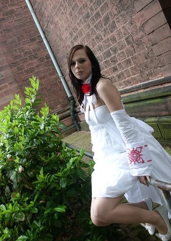 Cosplay-Cover: Yuki Cross - Ballkleid