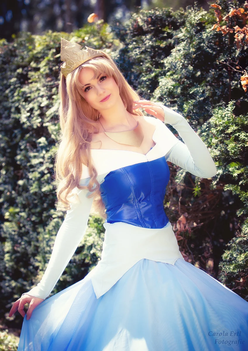 Cosplay-Cover: Aurora (blue dress)