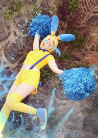 Cosplay-Cover: Minun (Cheerleader Gijinka)