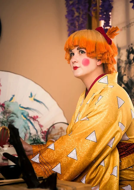 Cosplay-Cover: Zenitsu Agatsuma Konkubine