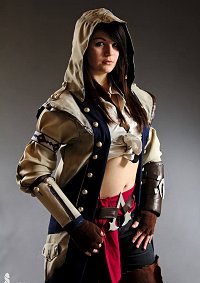 Cosplay-Cover: Female Connor Kenway
