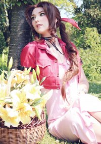 Cosplay-Cover: Aerith Gainsborough