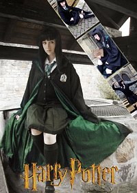 Cosplay-Cover: Pansy Parkinson (Hogwarts Schooluniform)
