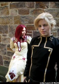 Cosplay-Cover: Kallen ( Kanarien-Vogel-Dress )