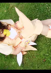Cosplay-Cover: Emilie/ Hazuki (Motto)
