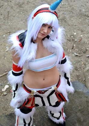 Cosplay-Cover: Kirin Armor