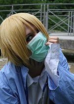 Cosplay-Cover: Dr. Ruki (alias Mesut Özil, Chirugie)