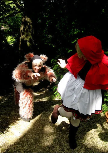 Cosplay-Cover: Großer Böser Wolf
