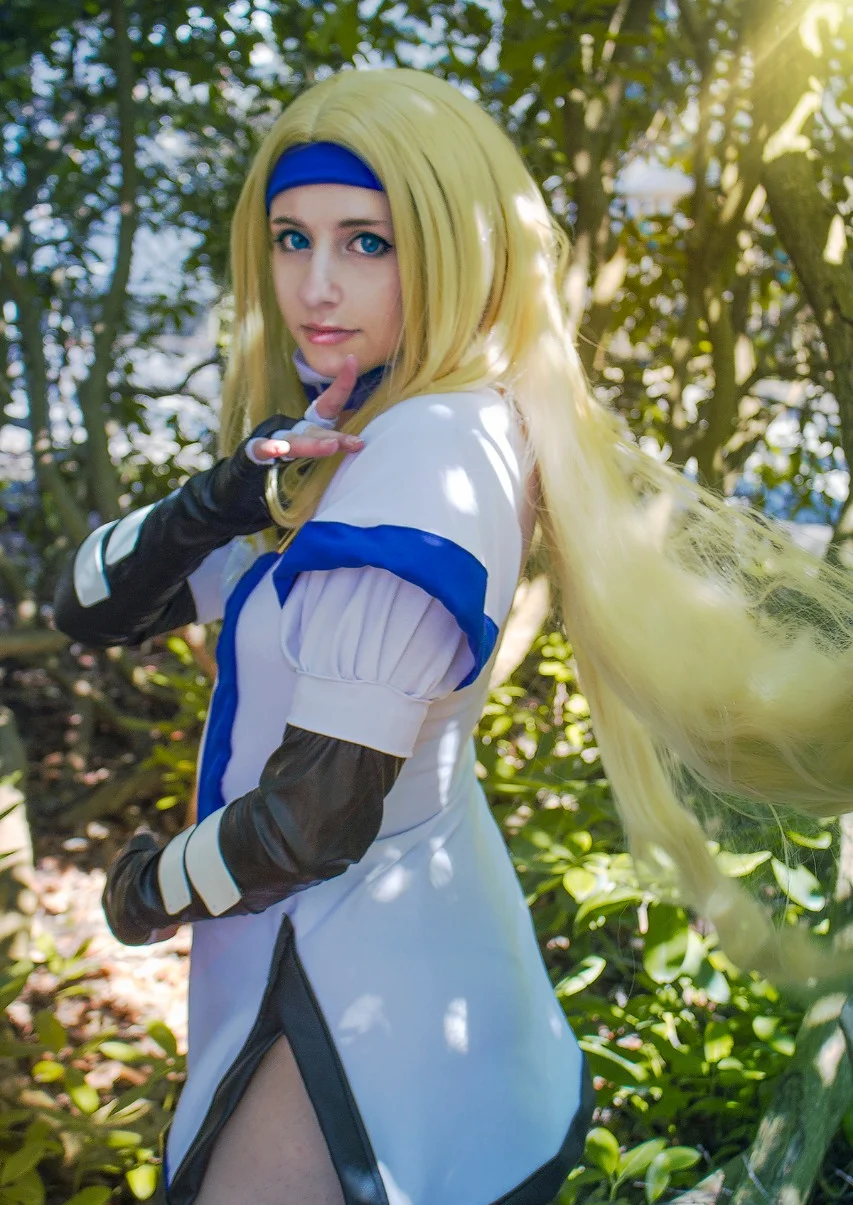 Cosplay-Cover: Millia Rage