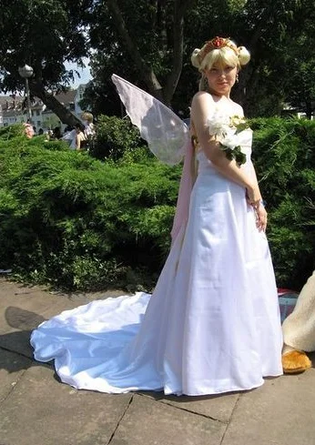 Cosplay-Cover: Neo Queen Serenity
