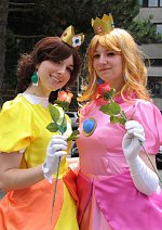 Cosplay-Cover: Princess Daisy [Mario Party 4]