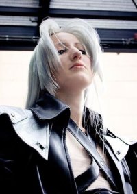 Cosplay-Cover: Sephiroth - Crisis Core