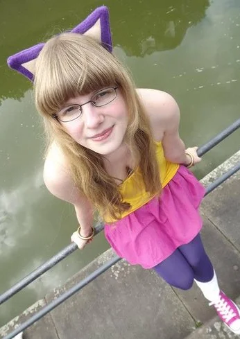 Cosplay-Cover: Cari the Hedgehog