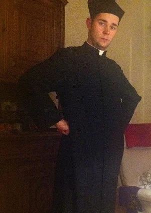Cosplay-Cover: Don Camillo (Don Camillo und Peppone)