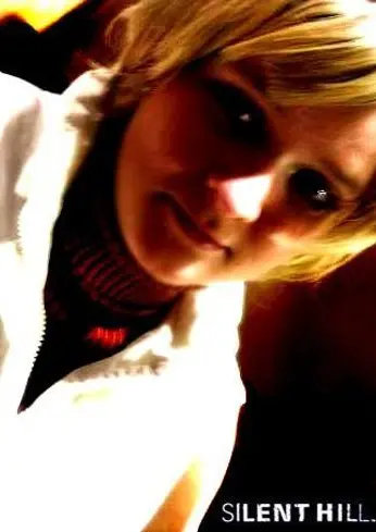 Cosplay-Cover: Heather Mason