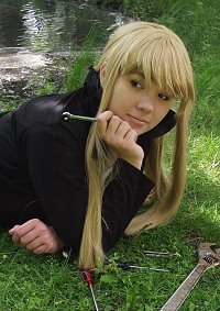 Cosplay-Cover: Winry Rockbell (ウィンリィ・ロックベル)