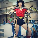 Cosplay: Wonder Woman (Bombshell)