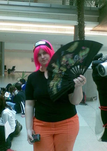 Cosplay-Cover: Haruno Sakura [mit Naru-Sasu-Outfit|Fanart]