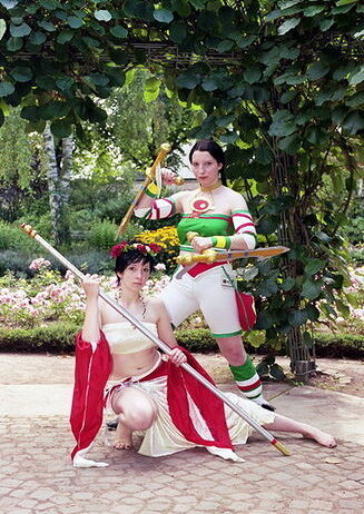 Cosplay-Cover: Talim issho ni Scarlett