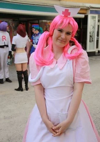 Cosplay-Cover: Schwester Joy