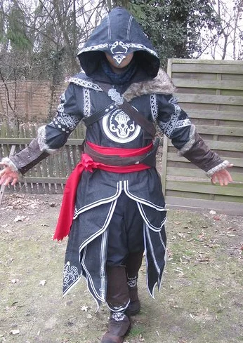 Cosplay-Cover: Ezio Auditore revelations nur jung geblieben :D