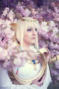 Cosplay-Cover: White Goddess Hylia