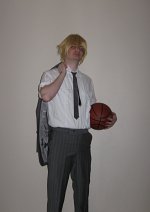 Cosplay-Cover: Kise Ryota (Kaijo-Uniform)