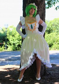 Cosplay-Cover: Daisy (Brautkleid)