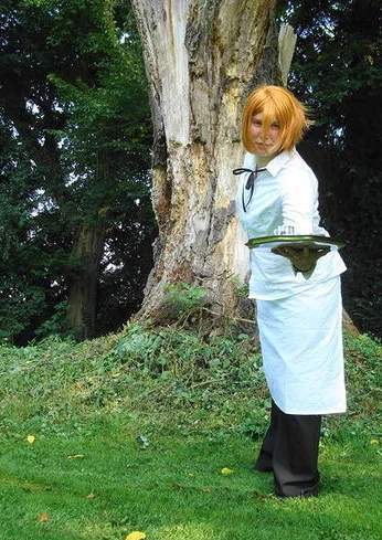 Cosplay-Cover: Kaoru Hitachiin- Kellnerdress