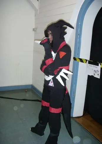 Cosplay-Cover: Black Guilmon (Ver. 1)
