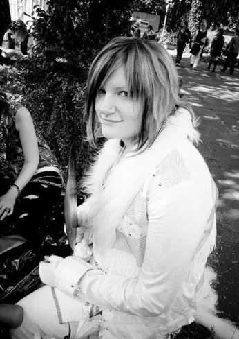 Cosplay-Cover: Shou [WHITE PERIOD]