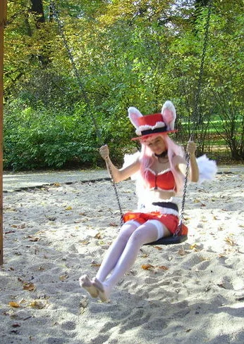 Cosplay-Cover: Meroko~red dress