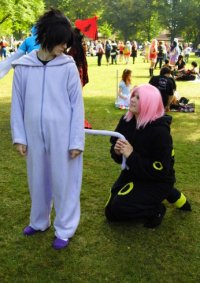 Cosplay-Cover: Uchiha Sasuke Crossover Fanart (Pokemon Kigurumi)