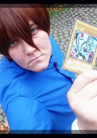 Cosplay-Cover: Seto Kaiba [Schuluniform]