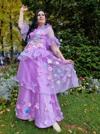 Cosplay-Cover: Isabella Madrigal