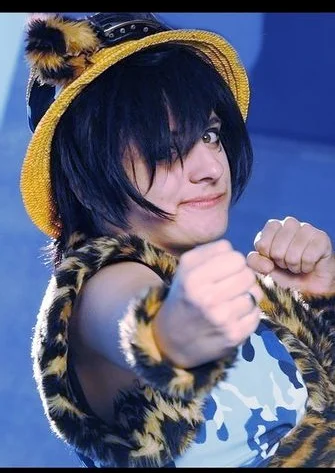 Cosplay-Cover: Monky D. Ruffy [Promi-Arc / Goldene Biene]