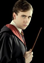 Cosplay-Cover: Neville Longbottom (Schuluniform)