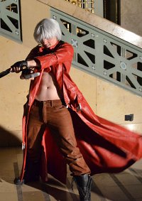 Cosplay-Cover: Dante [Dantes Awakening]