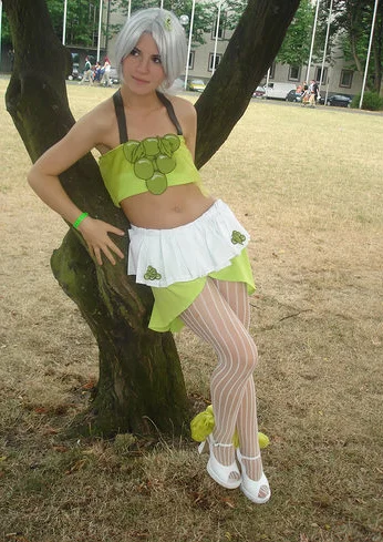 Cosplay-Cover: Traube