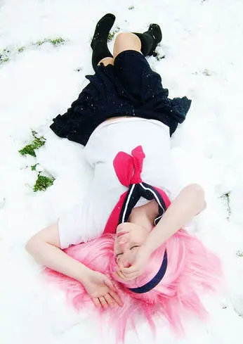 Cosplay-Cover: Haruno Sakura 「 Ending Seifuku 」