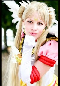 Cosplay-Cover: Eternal Sailor Moon 