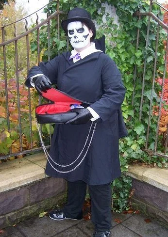 Cosplay-Cover: Phantom [Phantom Manor]