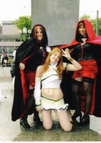 Cosplay-Cover: Rotkäppchen(schwarzkäppchen)