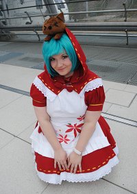 Cosplay-Cover: Miku ~ Red Riding Hood