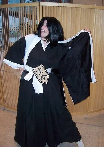 Cosplay-Cover: Kuchiki Rukia (Shinigami-robe)